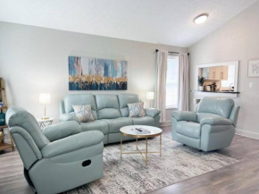 Stylish Duplex! Minutes from Atlanta!